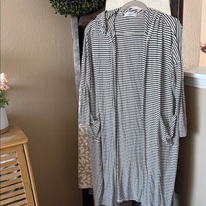 Carly Jean LA Black and White Striped Long Cardigan